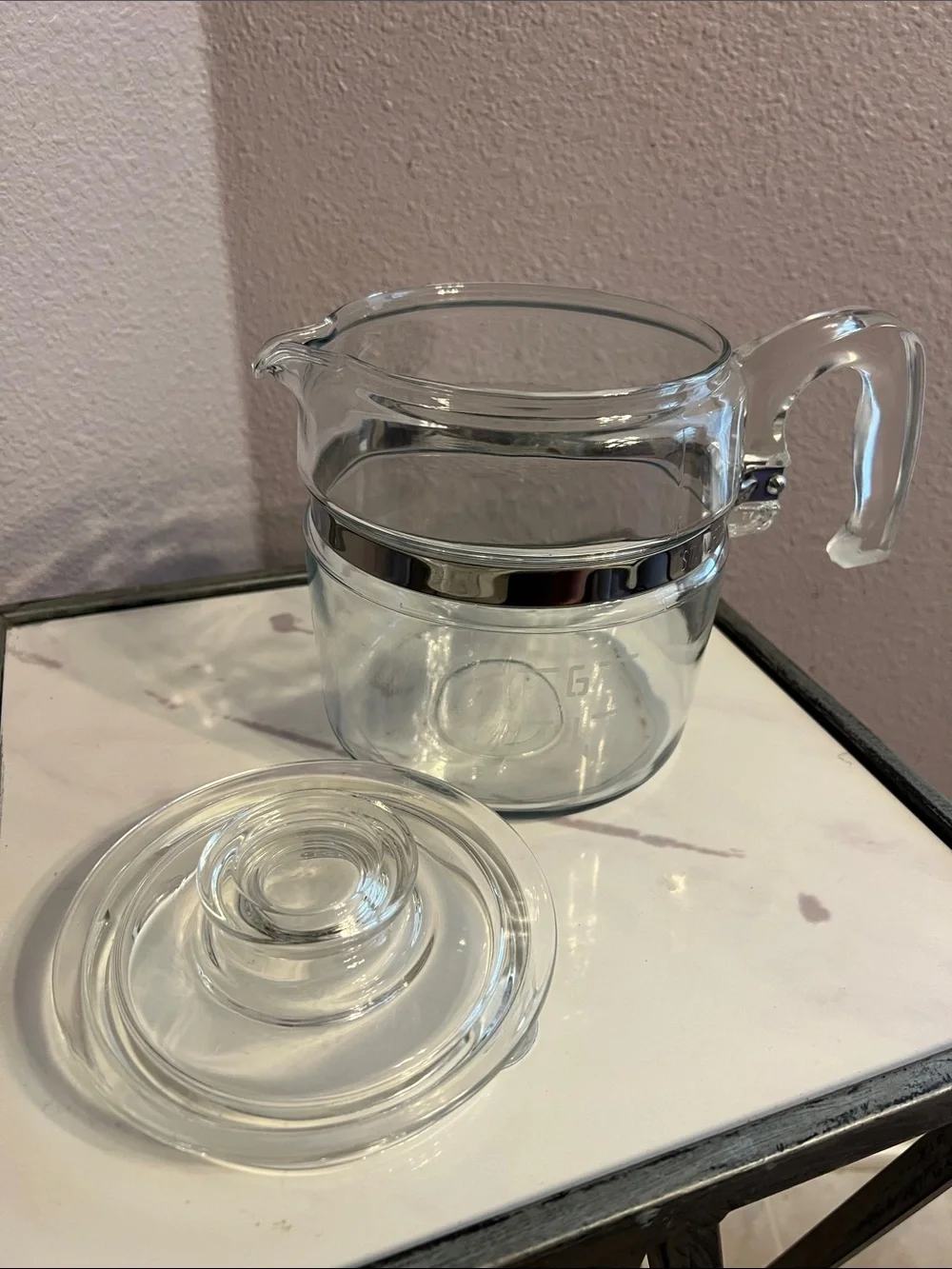 Pyrex Clear Glass Coffee/Tea Server with Lid & Stainless Silver Band LN